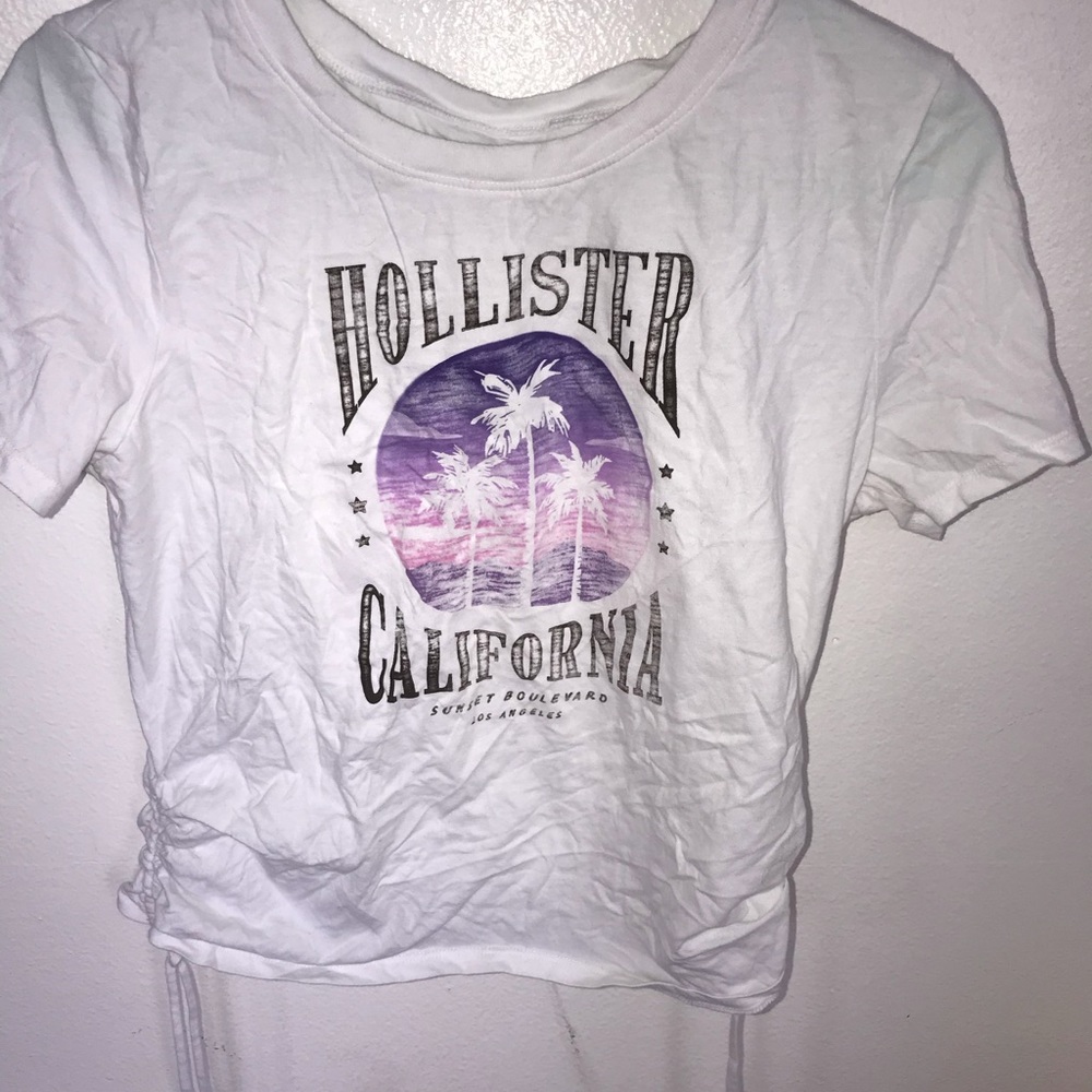 Hollister white tee shirt